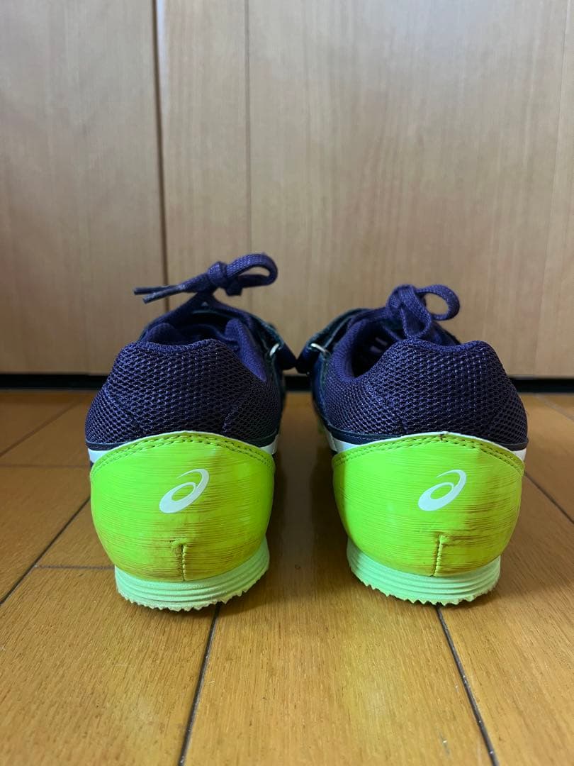 asics スパイクシューズ ネイビー/ライム