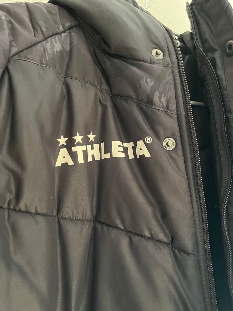 ATHLETA ブラック ベンチコート　140