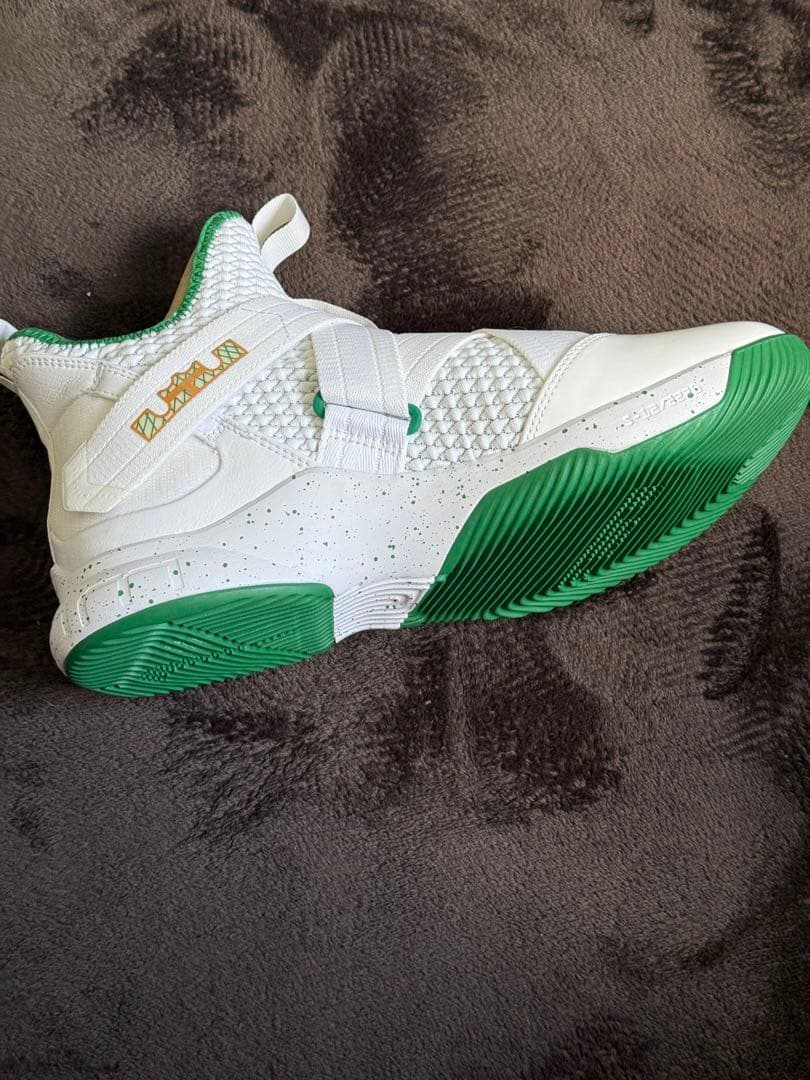 シューズ(男性用) Nike LeBron Soldier XII 12