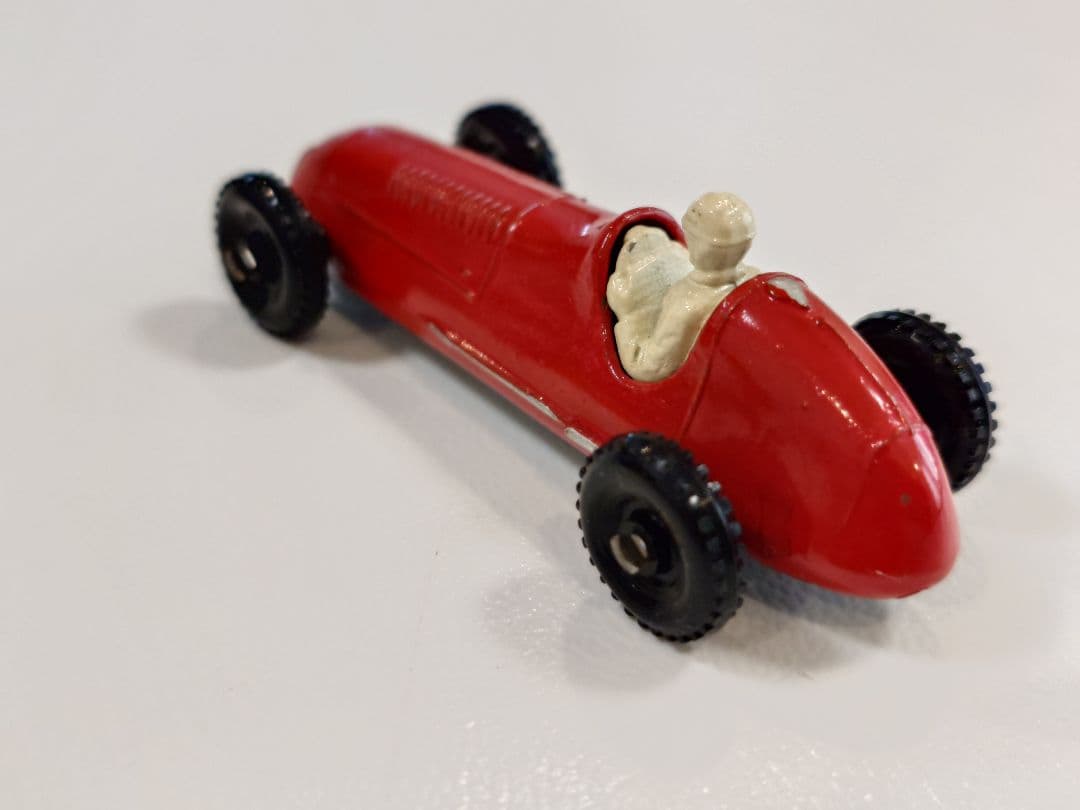 ミニカー MATCHBOX No.52 MASERATI 4CL T