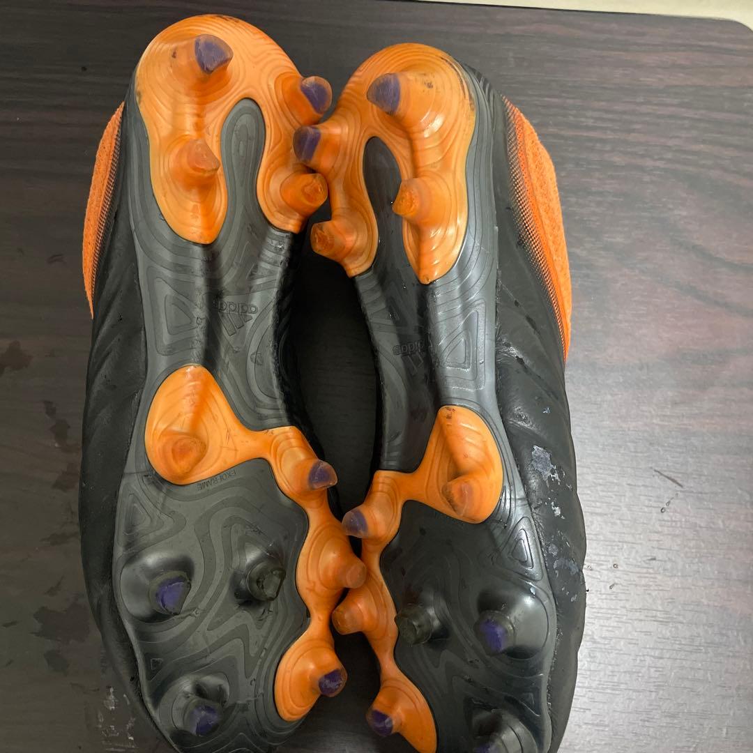 adidas サッカーシューズ オレンジ黒