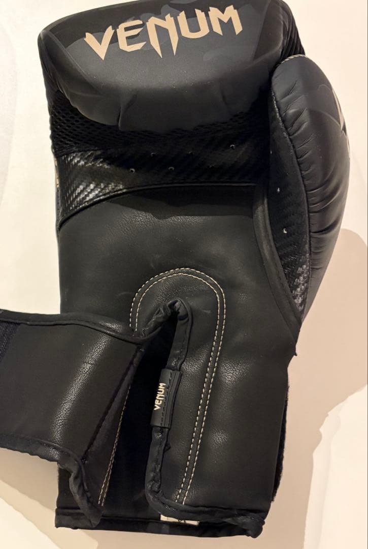 VENUM ヴェノム ボクシンググローブ 14oz