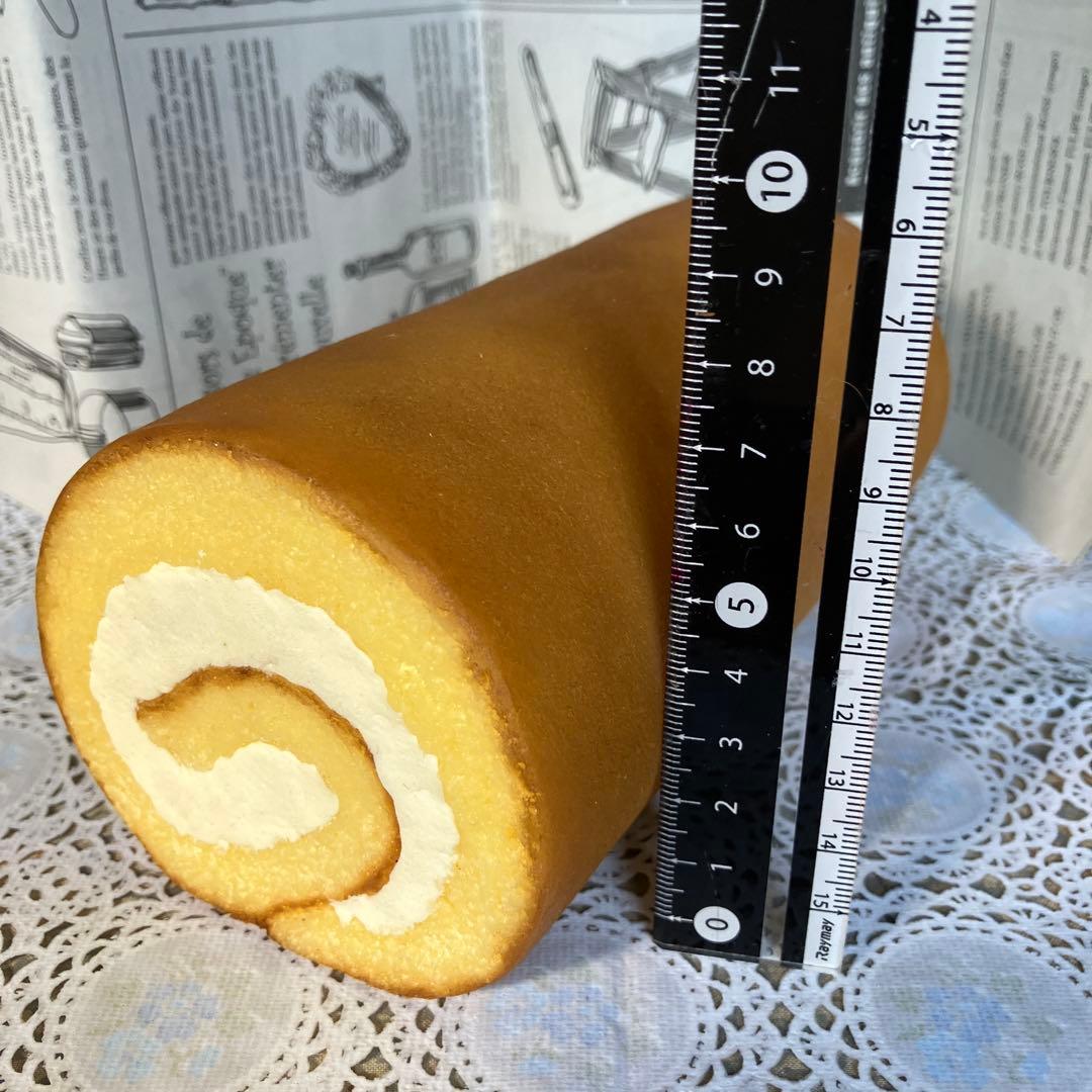 ロールケーキサンプル バニラ　日本製イワサキ