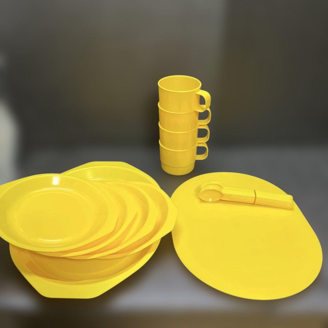 レア物 中央信託銀行ノベルティキャンプ用プラスチック食器セット