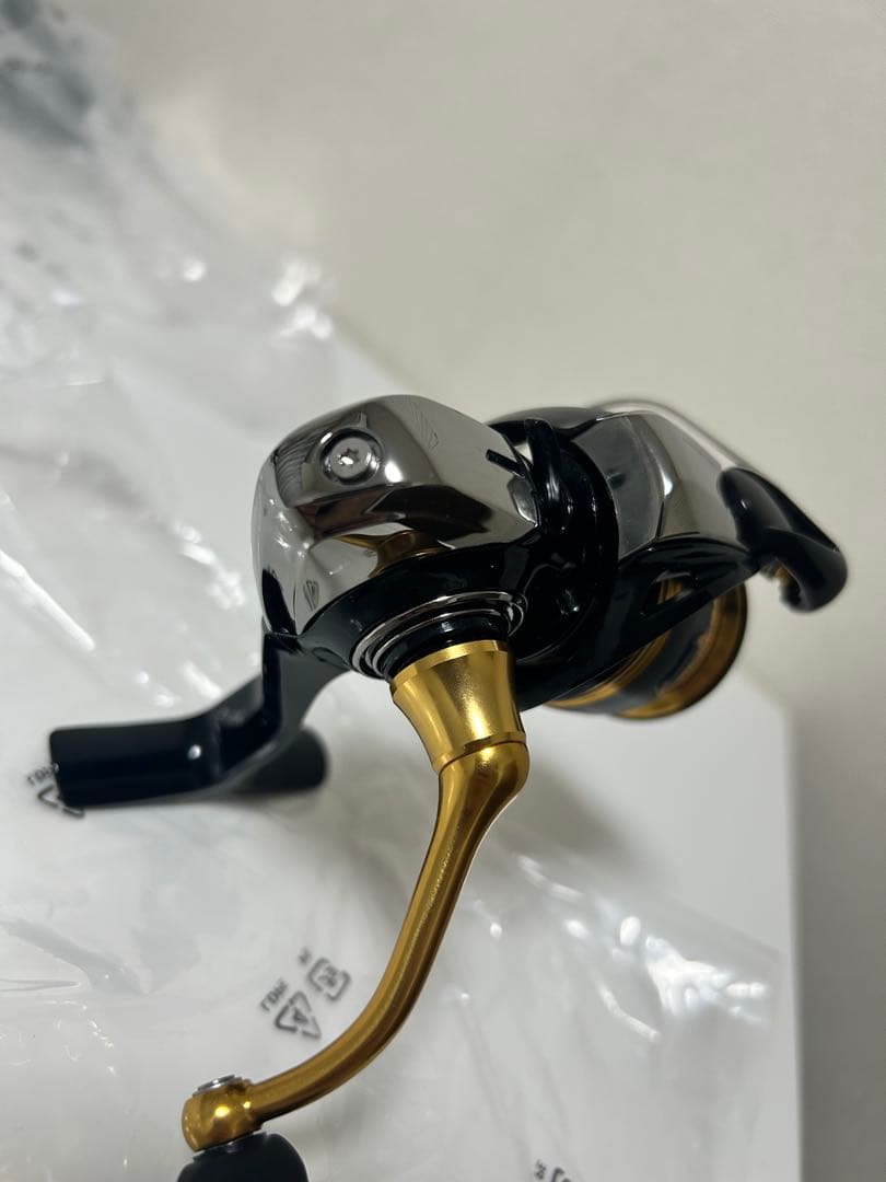 DAIWA レガリス　LT2000S-P