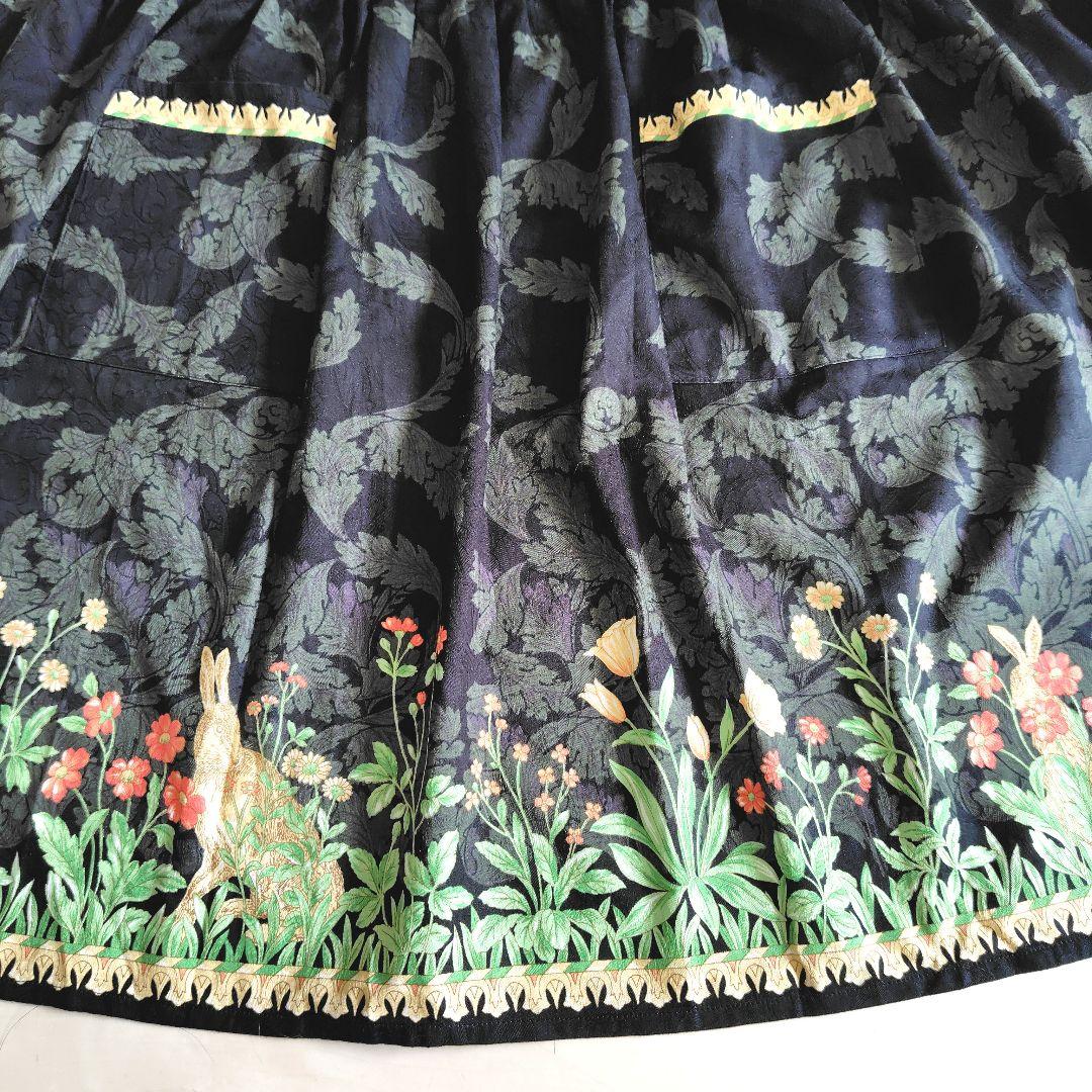 【新品】V＆A ウイリアムモリス ウサギ柄エプロン