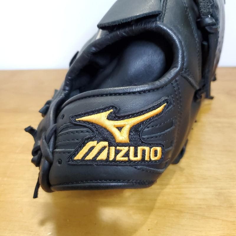 ミズノ Mizuno 斎藤佑樹モデル 投手用 軟式グローブ