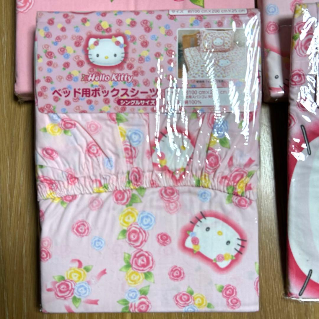 【新品未使用】ハローキティ　ローズ　バラ　布団カバー　ピローケース　敷布団カバー