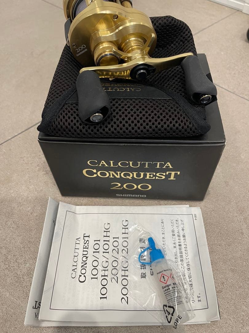 SHIMANO 21CALCUTTA CONQUEST 200 右ハンドル