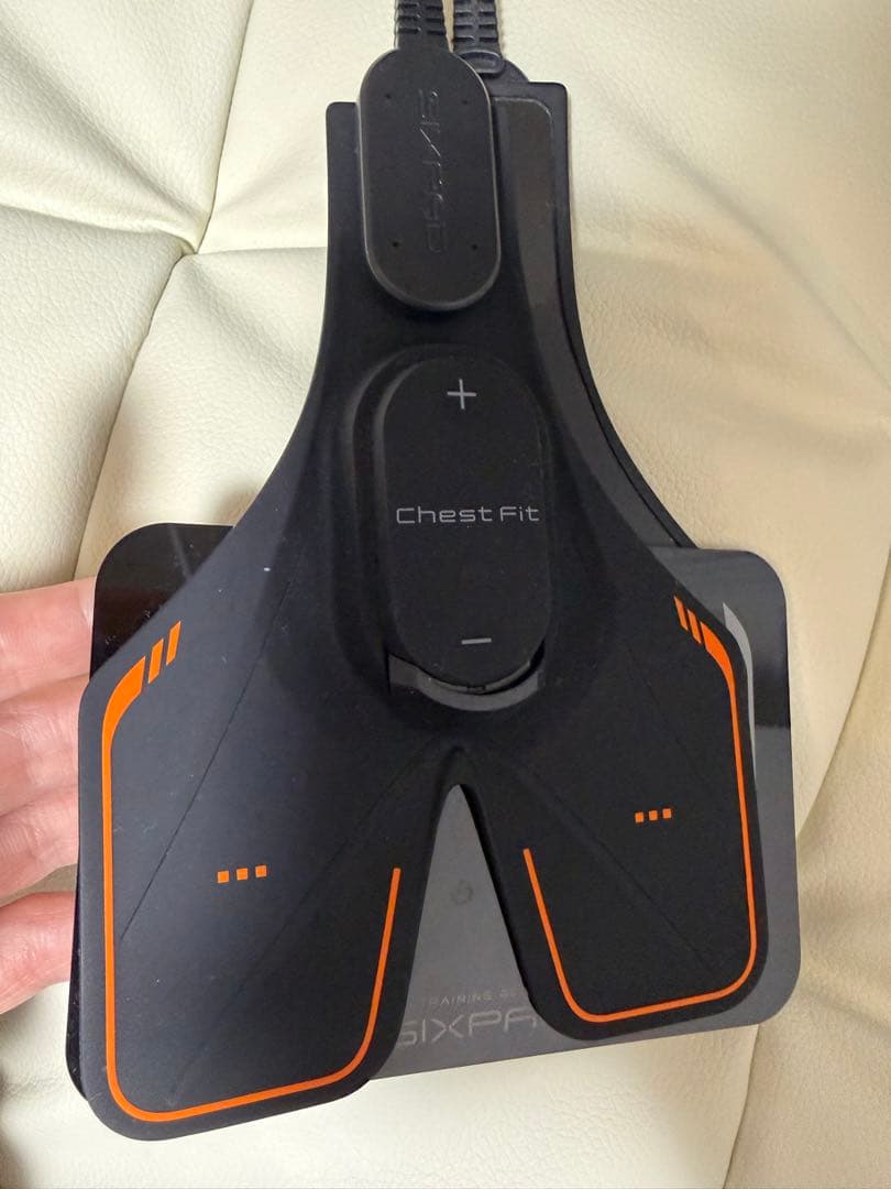 SIXPAD Chest Fit EMSトレーニングデバイス