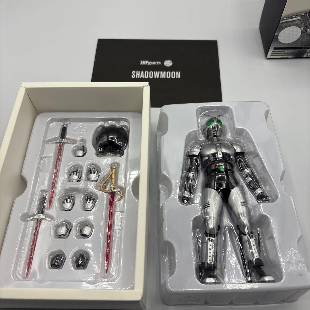 真骨彫製法シャドームーン