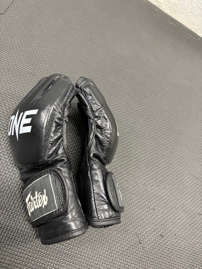 Fairtex L ONE championship ボクシンググローブ 黒