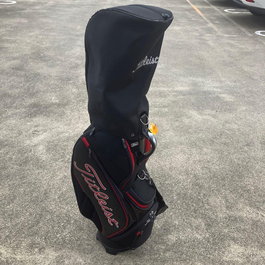 Titleist キャディバッグ 黒/赤 フード付き