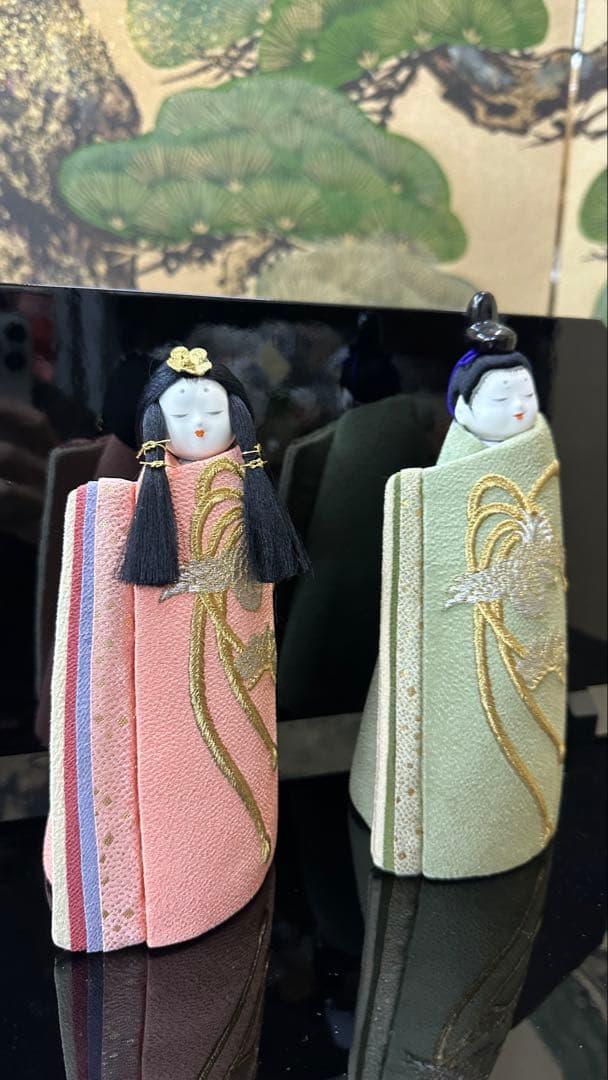 百華の雛人形　台、屏風付きの新品です