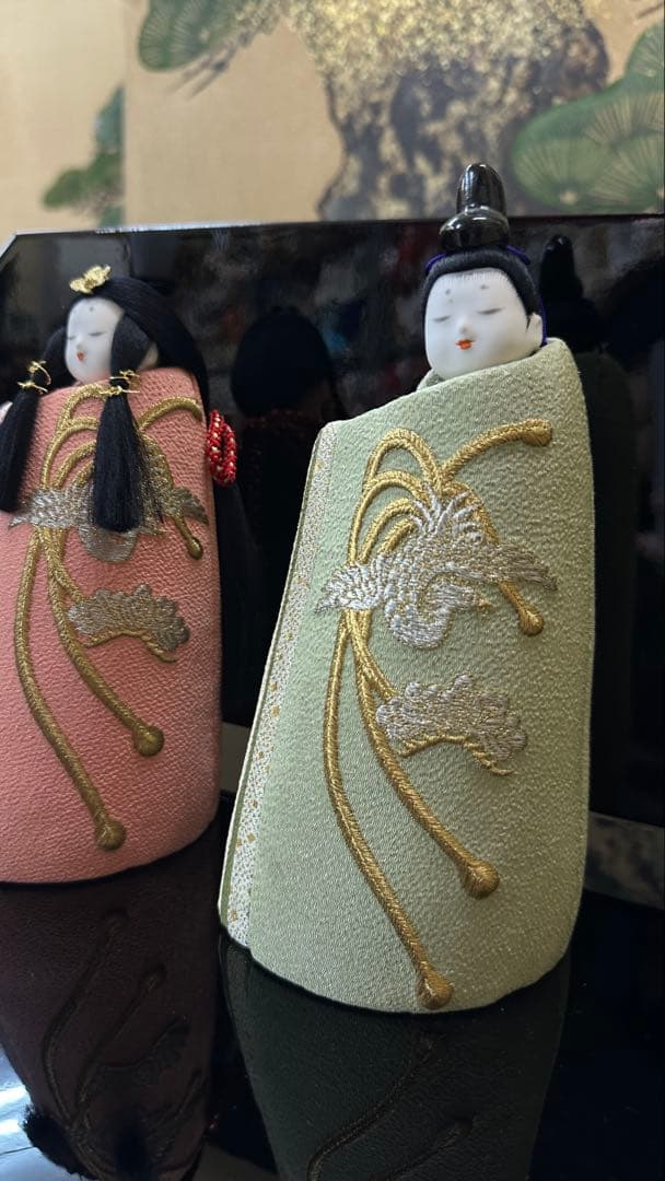 百華の雛人形　台、屏風付きの新品です
