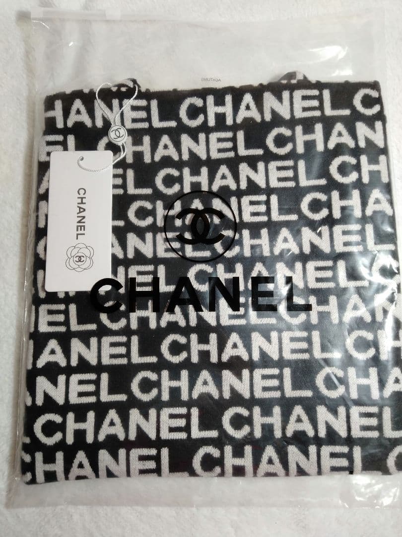 CHANEL ノベルティ トートバック シャネル ロゴ入り 人気のブラック