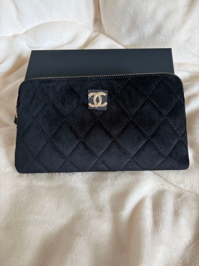 チコCHANEL シャネル ベロア キルティング クラッチバッグ ブラック