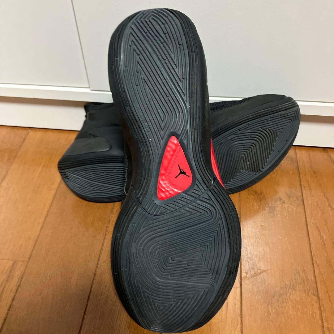 Jordan バスケットボールシューズ ブラック/レッド　　ルカ1