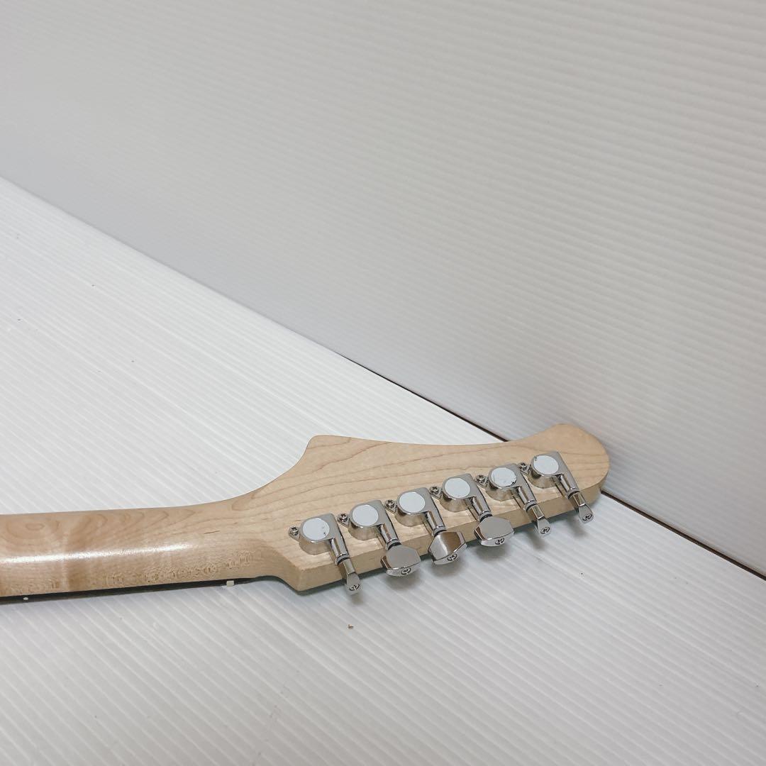 【動作OK】　ストラトタイプ　エレキギター　ブランド不明　現状渡し
