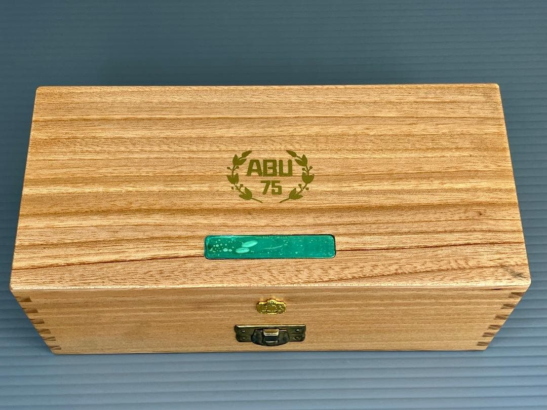 ABU アブガルシア アンバサダー 5000C 75周年モデル (新品未使用)