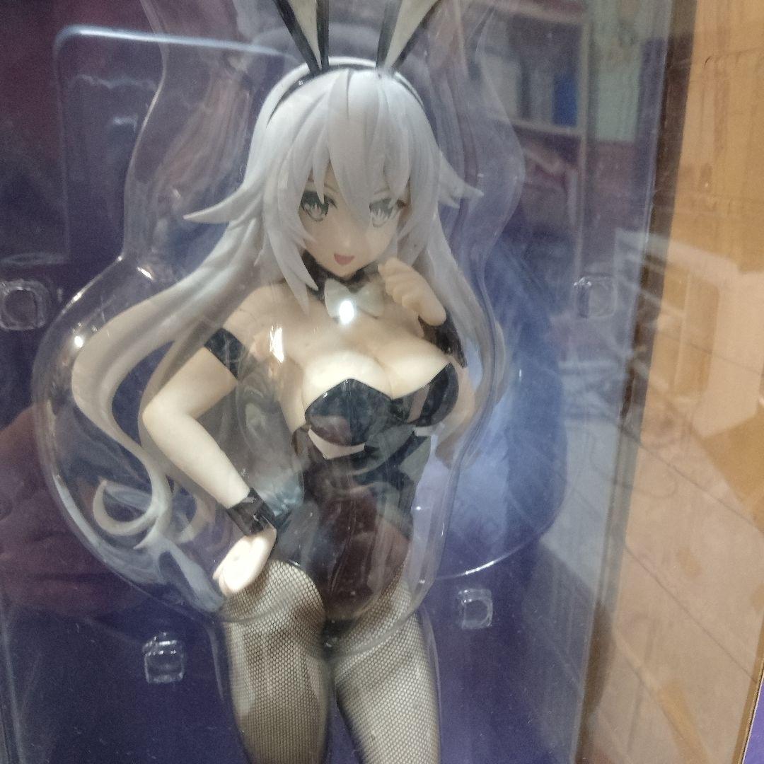 超次元ゲイム、ネプテーヌ、ブラックハート バニー フィギュア1/4スケール