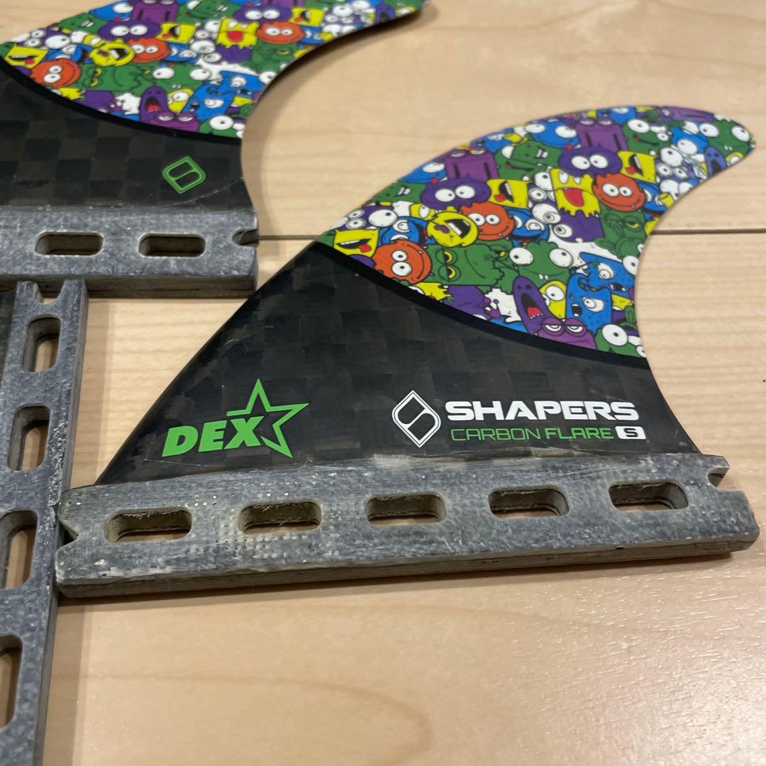 SHAPERS CARBON FLARE 6 フィンセット