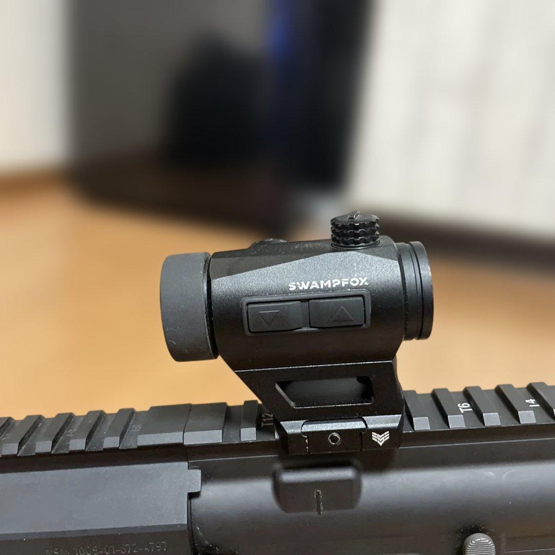 SWAMPFOX LIBERATOR Ⅱレッドドットサイト実物　スコープ