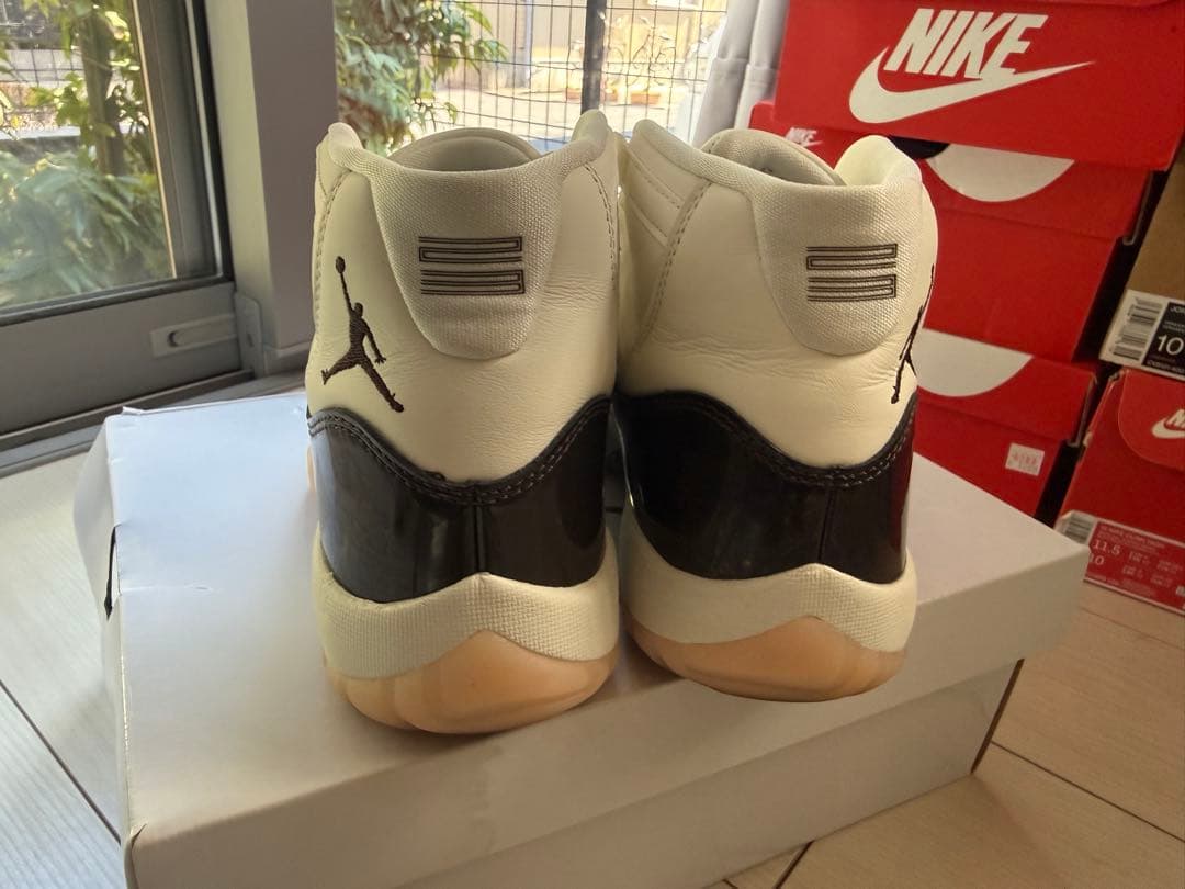 シューズ(女性用) NIKE air jordan11 24.5