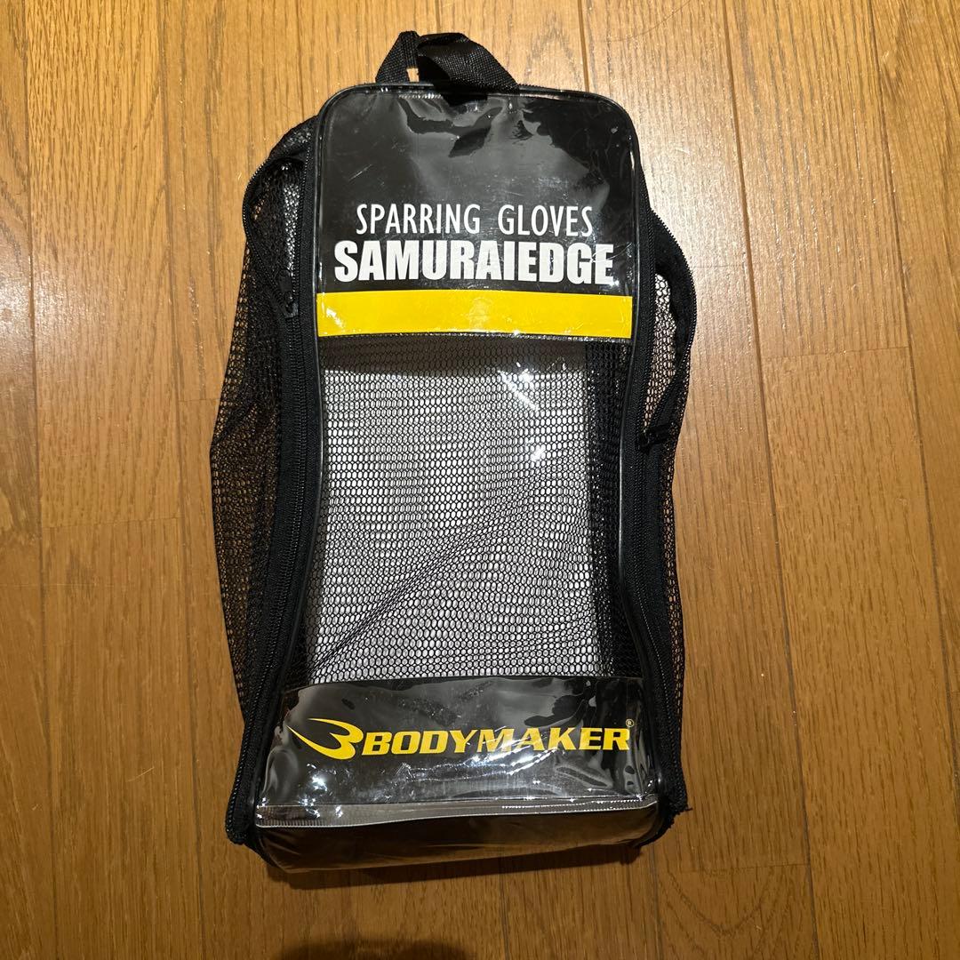 BODYMAKER ボクシンググローブ 14oz ブラック　簡易バンテージ付き