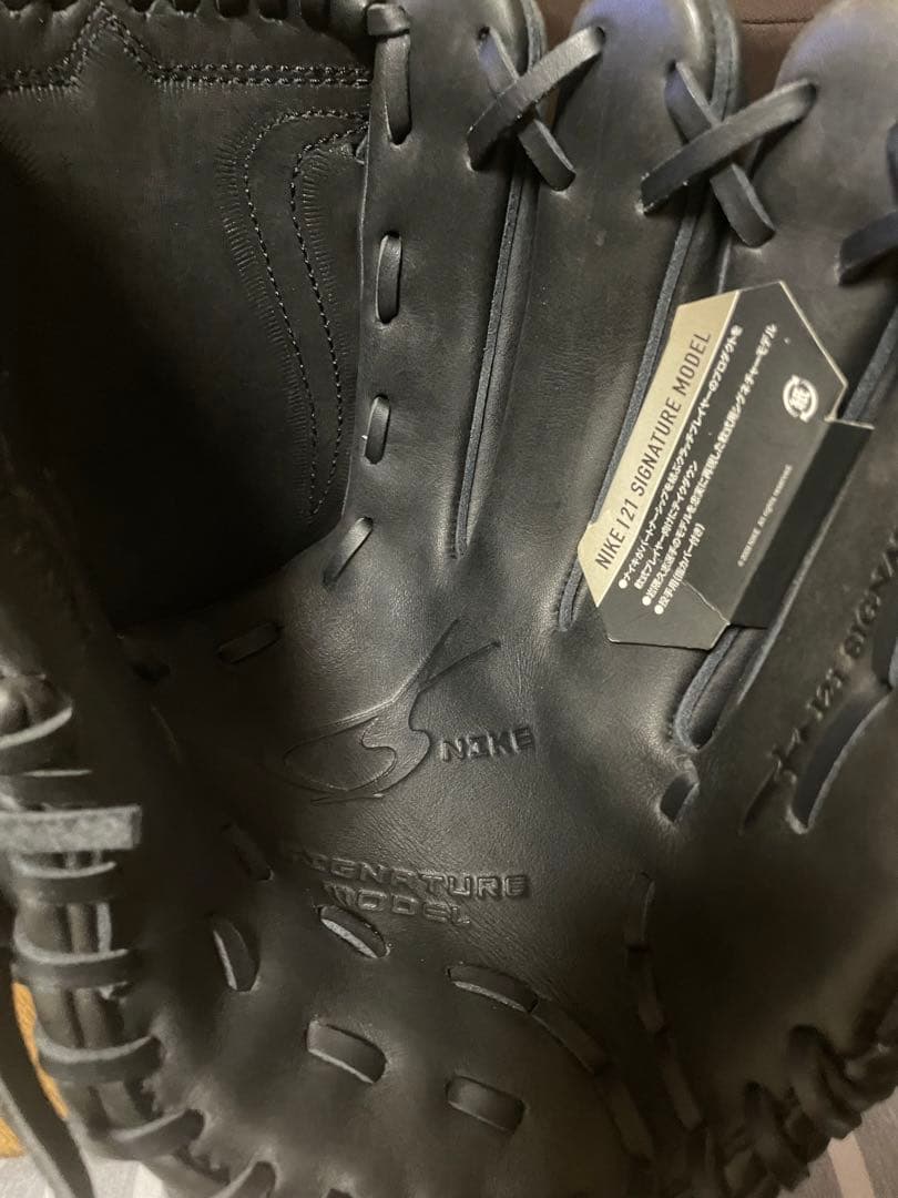 NIKE 野球　グローブ　軟式　岩隈モデル