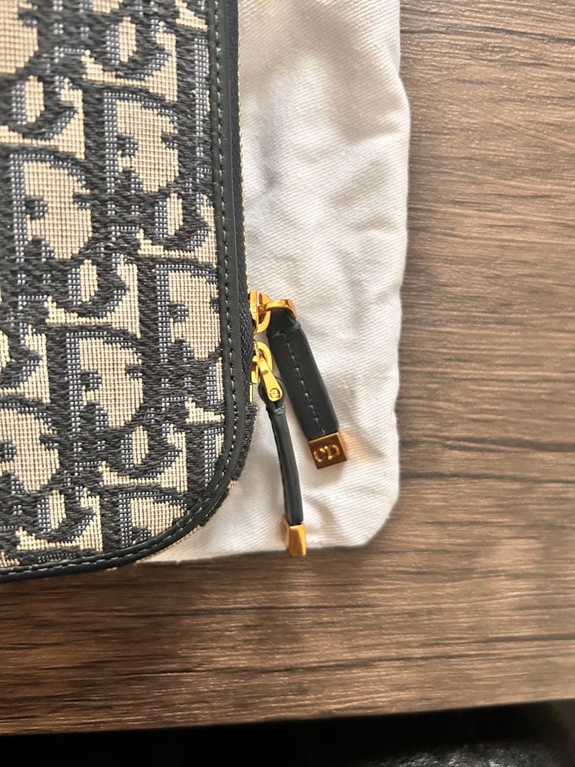 Dior スマホショルダー