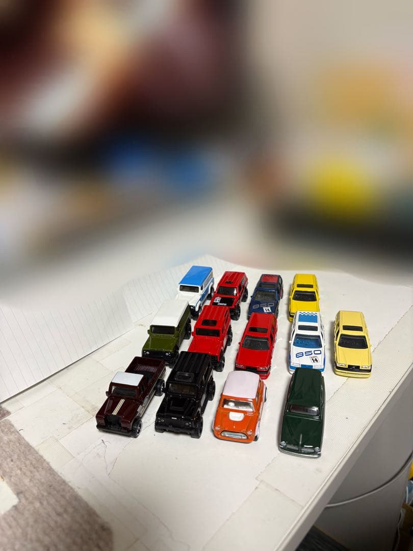 ホットウィールミニカー　ランドローバー&ボルボ 13台セット