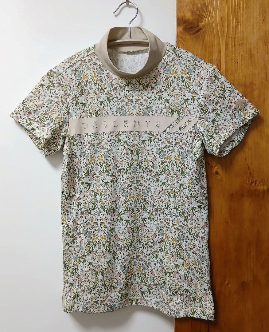 デサントゴルフ　レディース　半袖モックネック　ボタニカル柄　M　ベージュ系　美品