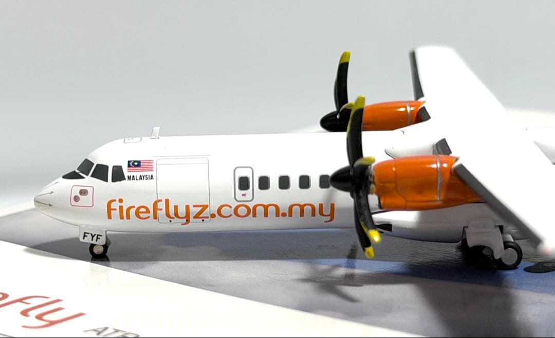 航空機・ヘリコプター Herpa 1/200 ATR-72 Firefly
