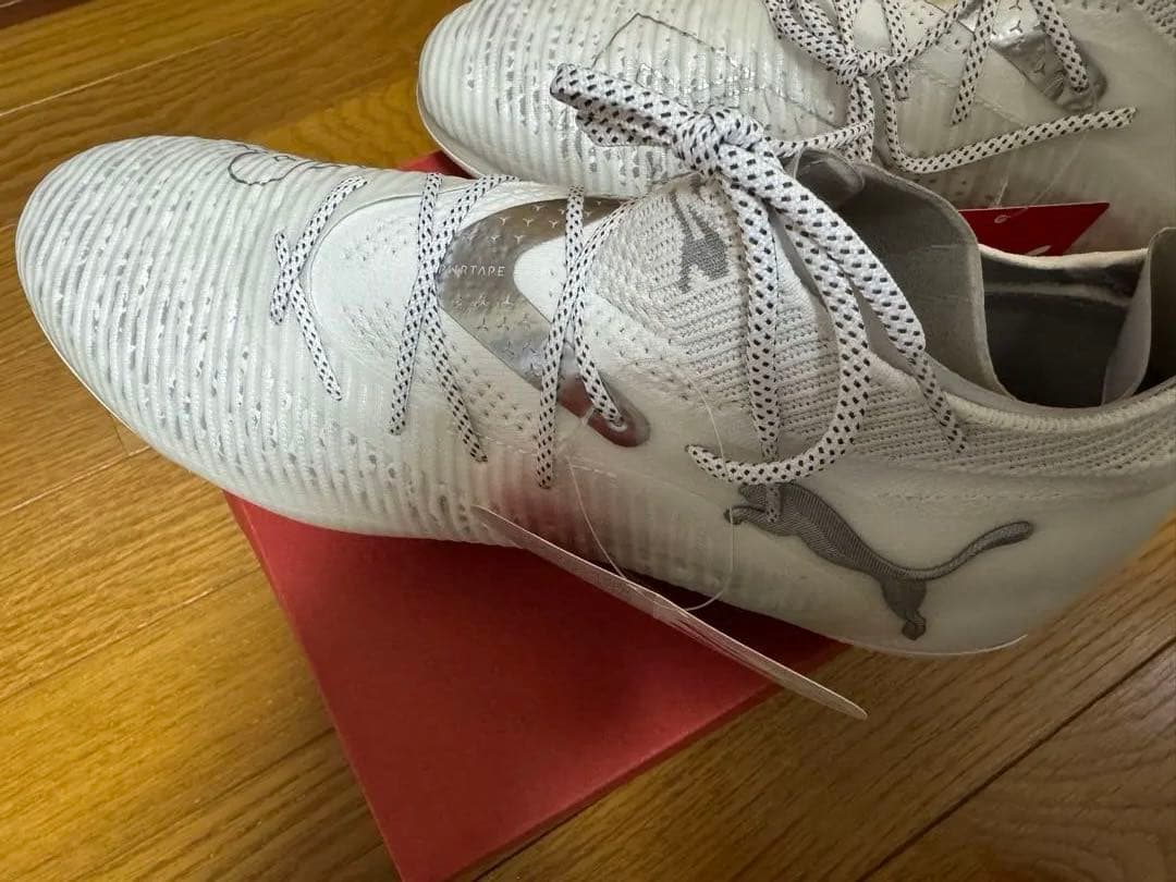 PUMA プーマ　FUTURE 8 ULTIMATE AG フューチャー