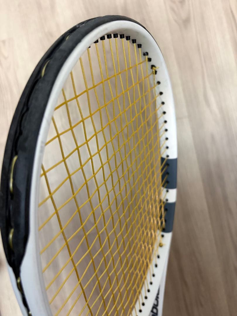 Babolat Pure Strike 98 (16×19) 硬式テニスラケット