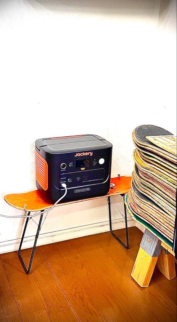 10mm鉄筋×廃材デッキ 折りたたみスケボーテーブル