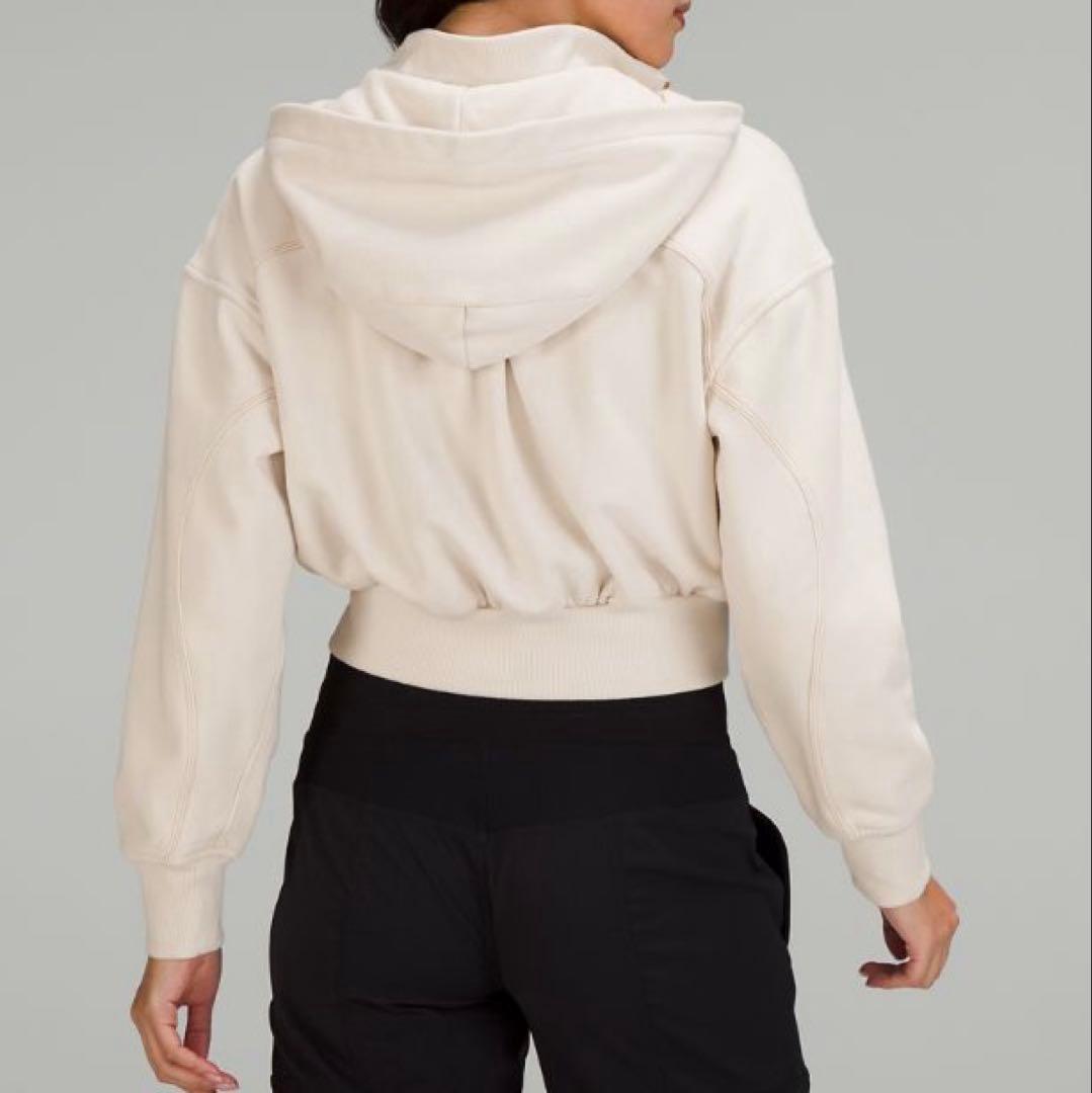 lululemon ルルレモン　ゴールドステッチ　モックネックフーディー