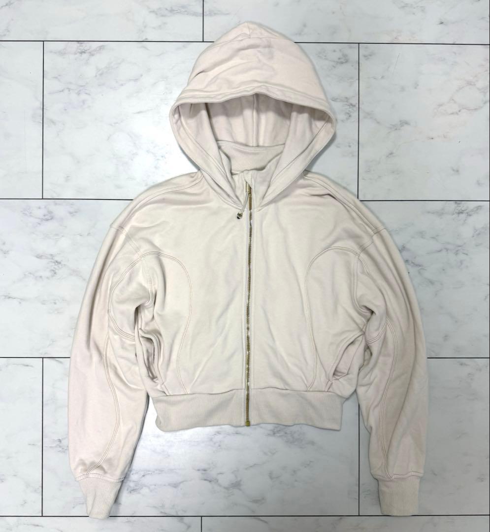 lululemon ルルレモン　ゴールドステッチ　モックネックフーディー