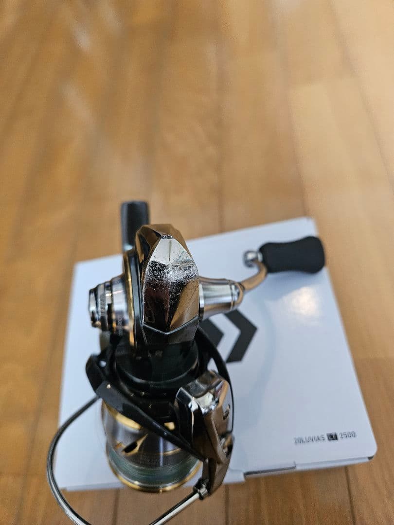 Daiwa LUVIAS 2500 スピニングリール