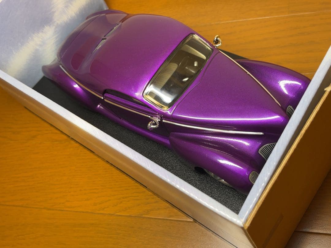 ホットウィール リンカーン ゼファー 1/18