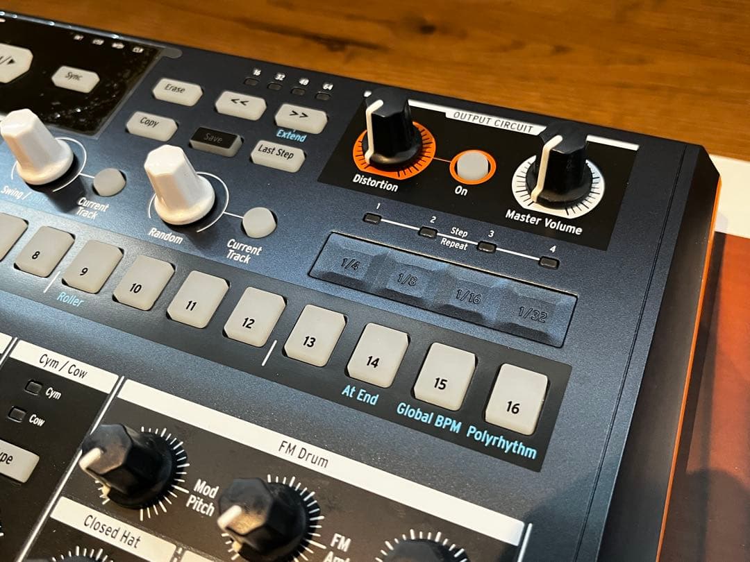 Arturia DRUMBRUTE IMPACT 本体 箱 ドラムマシン