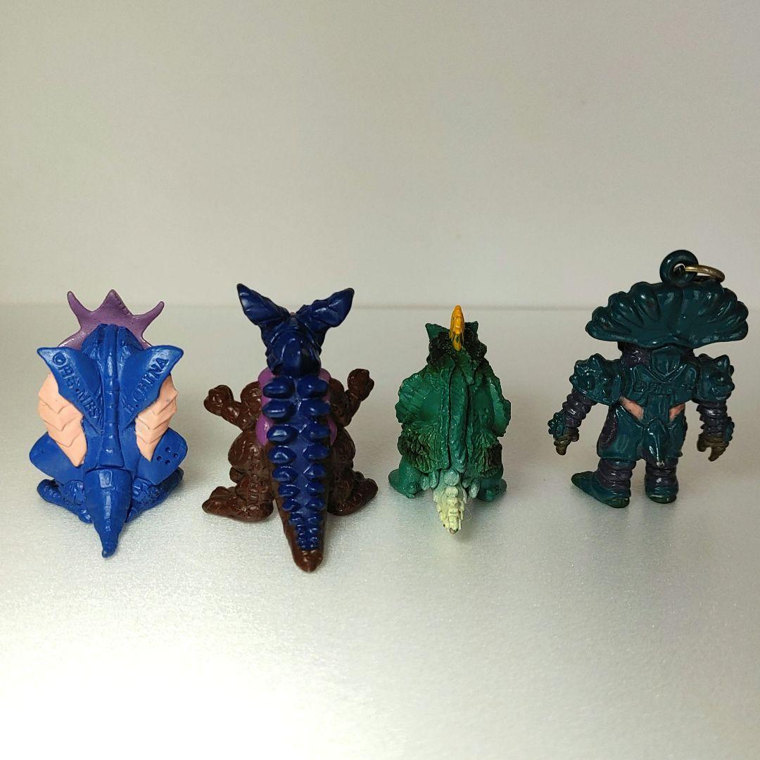 ぷ*ゆ様 ウルトラマン　怪獣　ソフビ　フィギュア　11体　まとめ売り