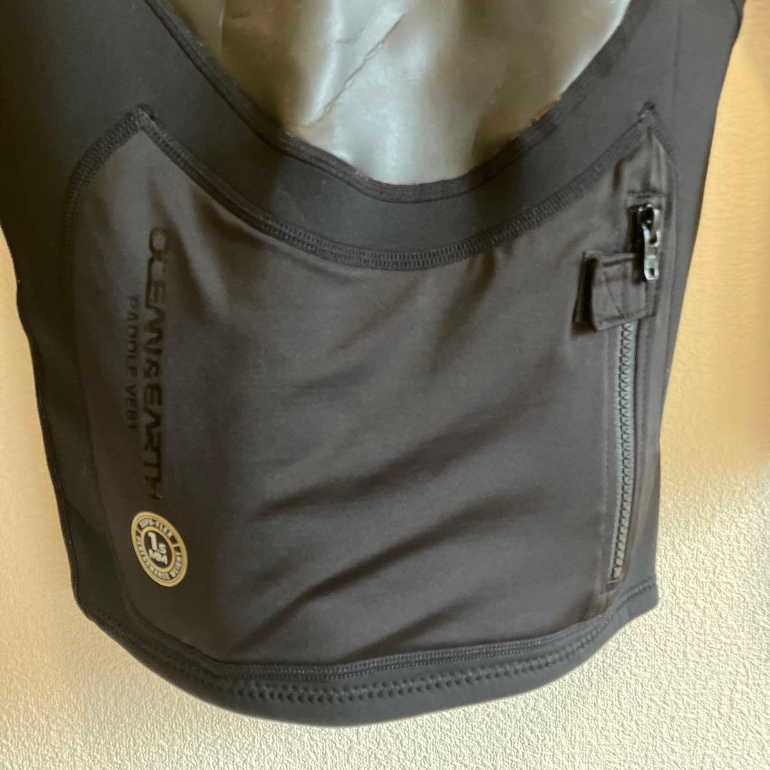 新品　オーシャン&アース　タッパー　M フロントジップ