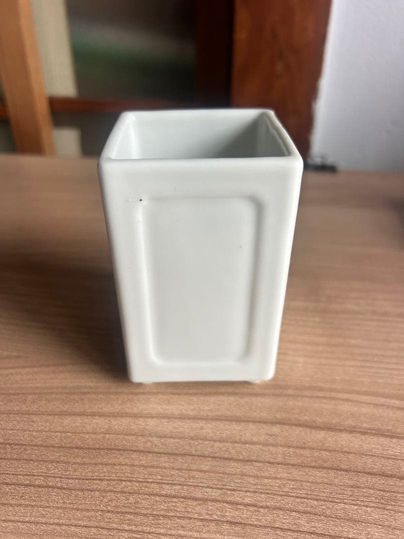 白磁 四方筆筒 ペン立て 陶器 シンプル インテリア 書道具