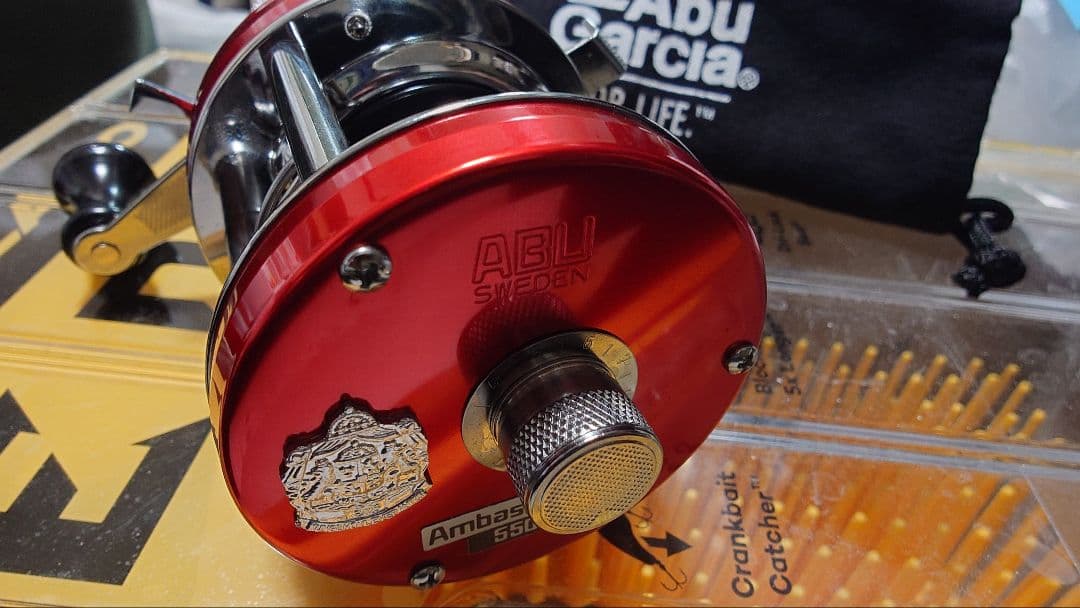 アブガルシア アンバサダー ファクトリーチューンレッド 5500
