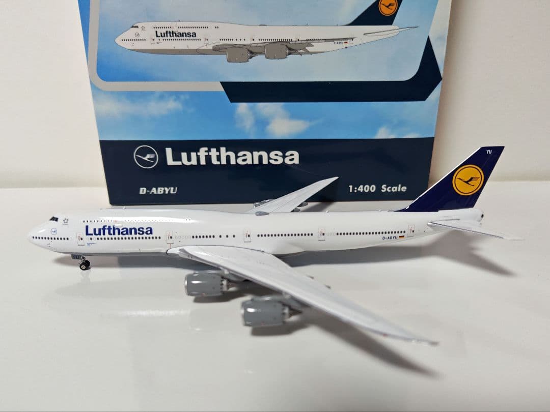 飛行機模型1/400 Phoenix ルフトハンザ ボーイング747-8i