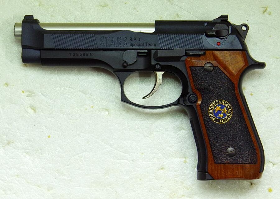 東京マルイ バイオハザード サムライエッジ改 M92F クリスレッドフィールド