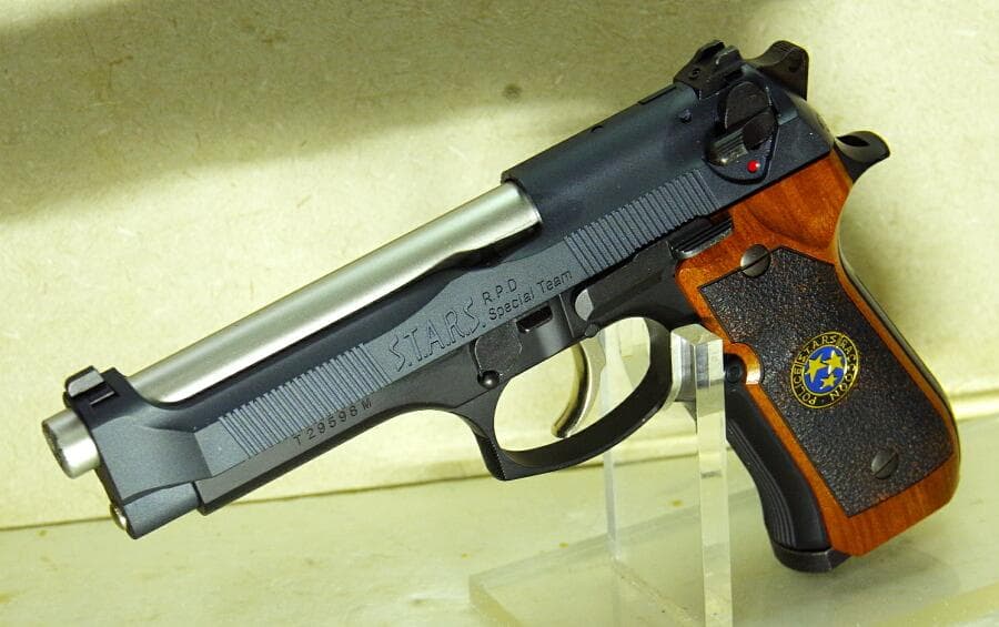 東京マルイ バイオハザード サムライエッジ改 M92F クリスレッドフィールド