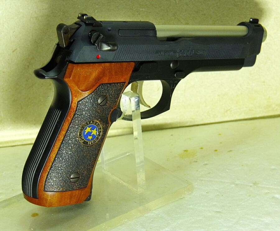 東京マルイ バイオハザード サムライエッジ改 M92F クリスレッドフィールド